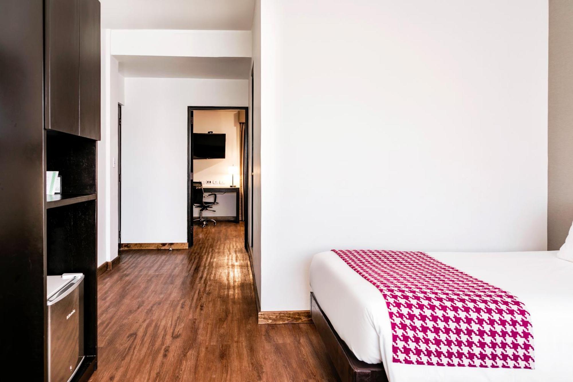Hotel Costa del Sol Wyndham Piura Esterno foto